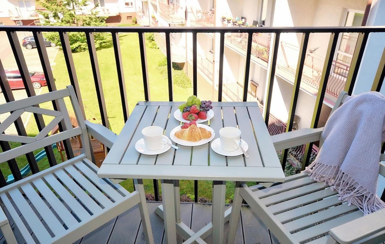 Onholiday Apartamenty Ze Strefa Relax & Fun, Ul Lwowska 12 Kołobrzeg Exteriör bild